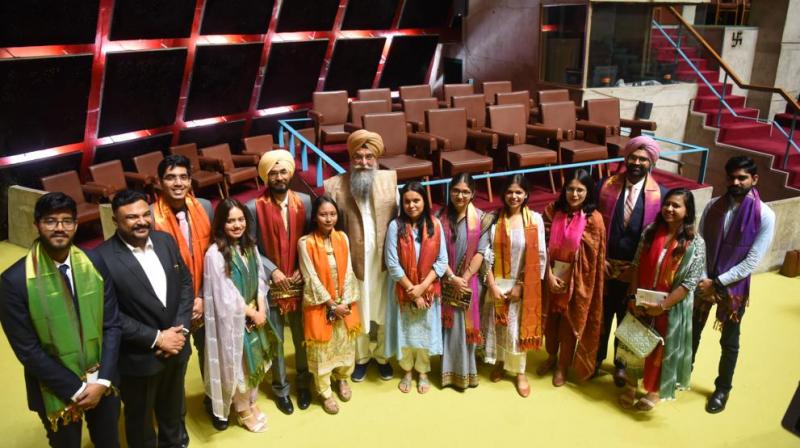 Newly selected IAS/IRS officers related to Punjab met with Vidhan Sabha Speaker Kultar Sandhawan 