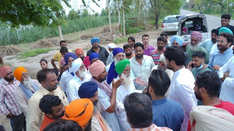 Raja Warring took stock of the damage caused to the crops due to heavy rain