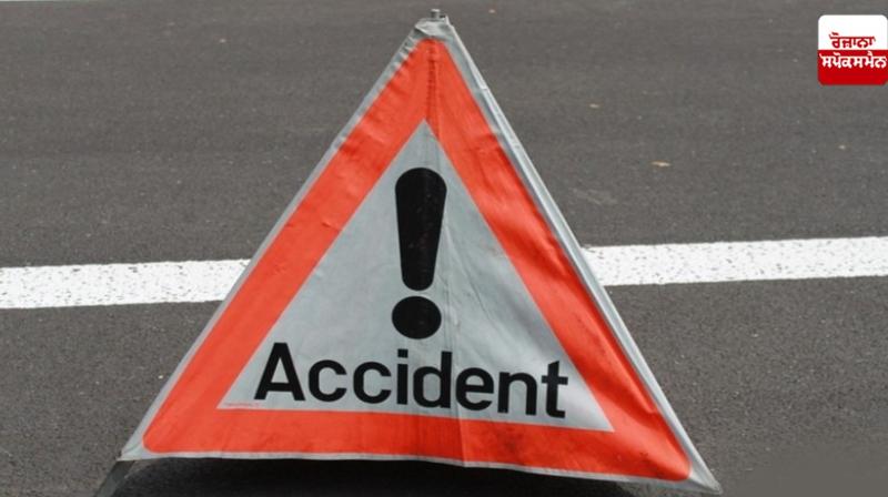 A family returning from a wedding met with an accident, 3 people including 2 brothers died