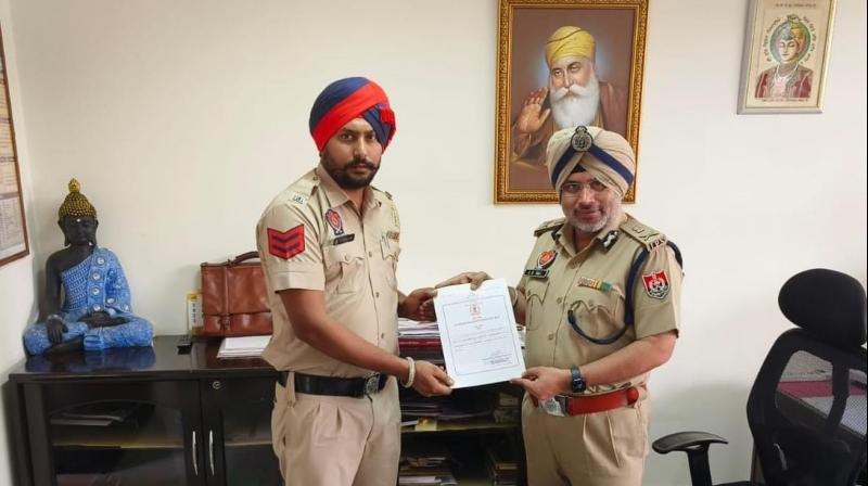 PUNJAB POLICE’S HEAD CONSTABLE HONOURED FOR SAVING DOG