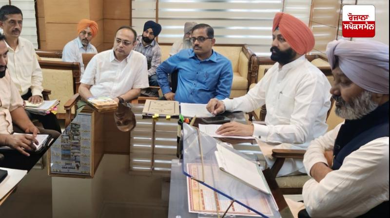 ਵਿੱਤ ਮੰਤਰੀ ਹਰਪਾਲ ਸਿੰਘ ਚੀਮਾ ਵੱਲੋਂ ਪੰਜਾਬ ਰੋਡਵੇਜ ਪਨਬੱਸ/ਪੀ.ਆਰ.ਟੀ.ਸੀ ਕੰਟਰੈਕਟ ਵਰਕਰਜ਼ ਯੂਨੀਅਨ ਨਾਲ ਮੀਟਿੰਗ