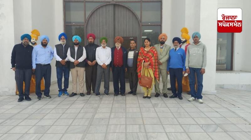 The wonder of 'Ucha Dar Baba Nanak' is eradicating ignorance and becoming a guide to truth for the world