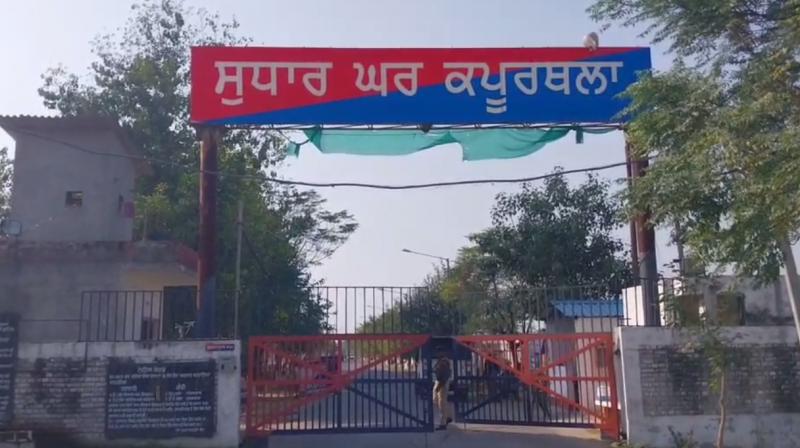 3 mobile phones, 1 SIM card, 2 batteries were recovered from Kapurthala Central Jail during the search