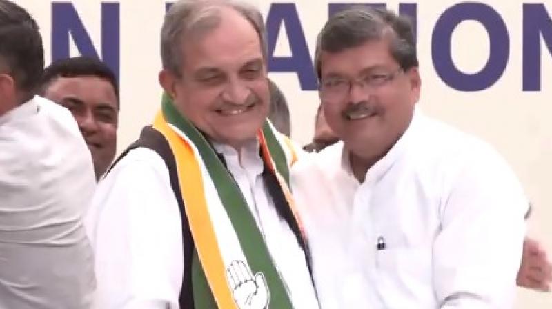 Former Union Minister Birender Singh, wife join Congress