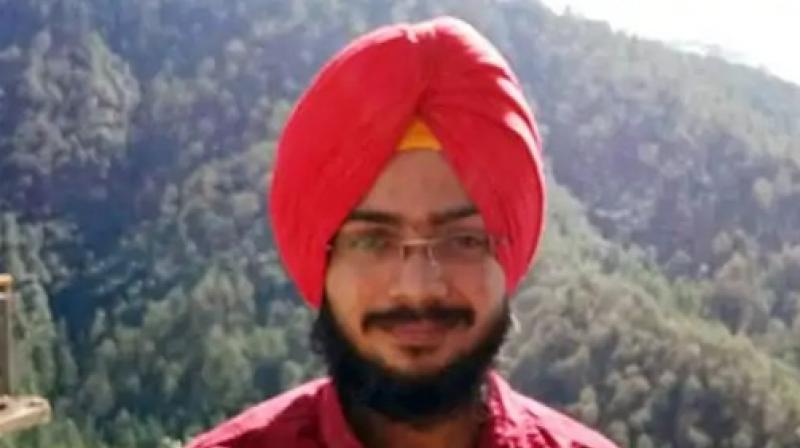 ਡਾਕਟਰ ਨਵਦੀਪ ਸਿੰਘ (25) 