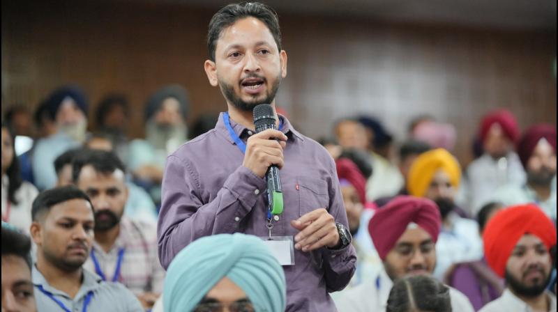 ਨਵੇਂ ਭਰਤੀ ਹੋਏ ਨੌਜਵਾਨਾਂ ਨੇ ਆਪਣੀ ਕਿਸਮਤ ਬਦਲਣ ਲਈ ਮੁੱਖ ਮੰਤਰੀ ਦੀ ਕੀਤੀ ਸ਼ਲਾਘਾ