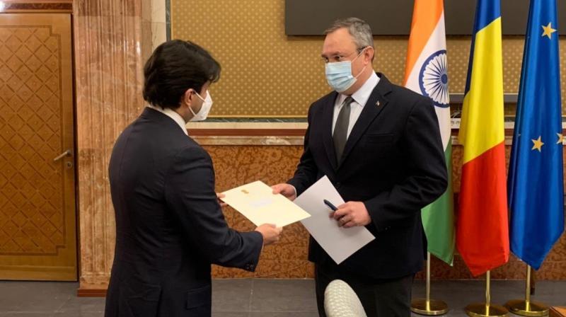 Jyotiraditya Scindia meets Romanian PM