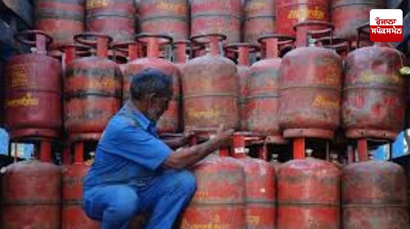 Government approves release of 25 lakh additional LPG connections under Ujjwala Yojana