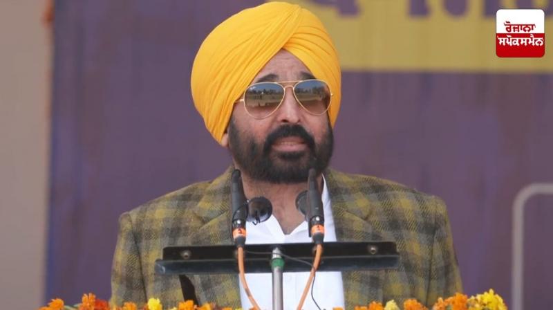 Punjab Chief Minister announces 10,000 new posts in police Latest News in Punjabi 