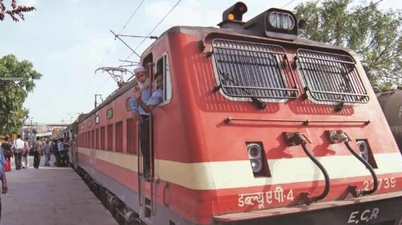  Railways' big decision, those protesting on the tracks will not get railway jobs