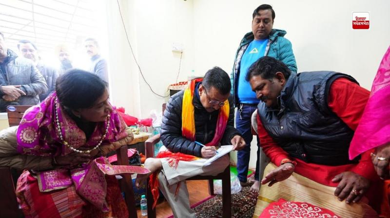 ਕੇਜਰੀਵਾਲ ਨੇ ਮਰਘਟ ਬਾਬਾ ਮੰਦਰ ਤੋਂ 