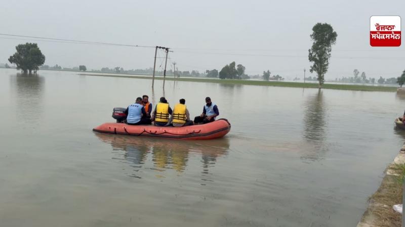 ਬਿਆਸ ਦਰਿਆ ਦੀ ਮਾਰ ਹੇਠ ਸੁਲਤਾਨਪੁਰ ਲੋਧੀ ਦੇ ਕਈ ਪਿੰਡ, SDRF ਟੀਮਾਂ ਕਰ ਰਹੀਆਂ ਮਦਦ 