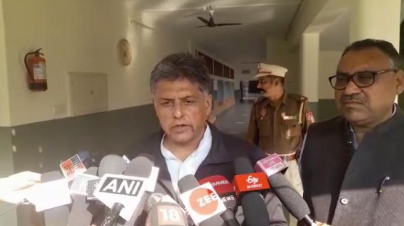 Congress MP Manish Tewari casts his vote at Ludhiana