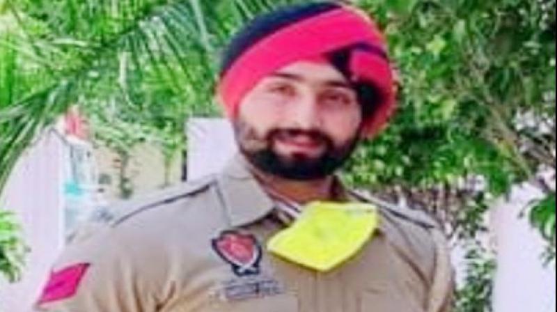  Drug smugglers fired at the police who went to raid