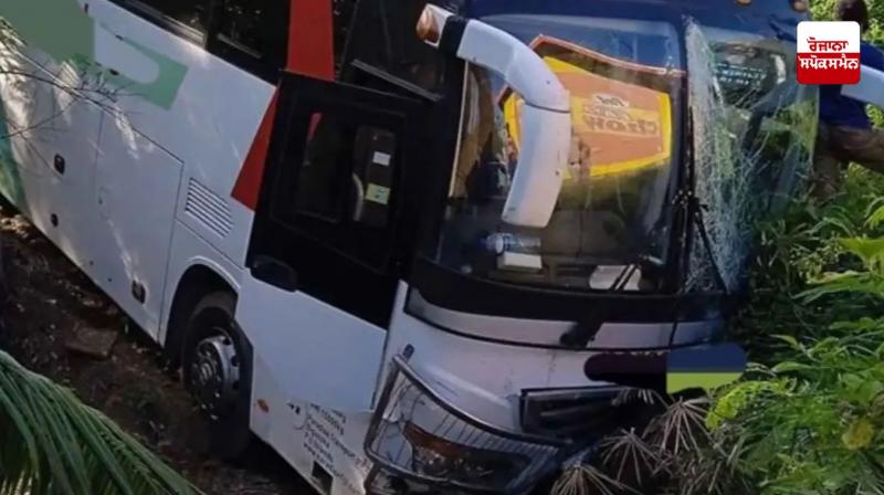  ਸ੍ਰੀਲੰਕਾ ’ਚ ਵਾਪਰਿਆ ਬੱਸ ਹਾਦਸਾ, 8 ਲੋਕਾਂ ਦੀ ਮੌਤ