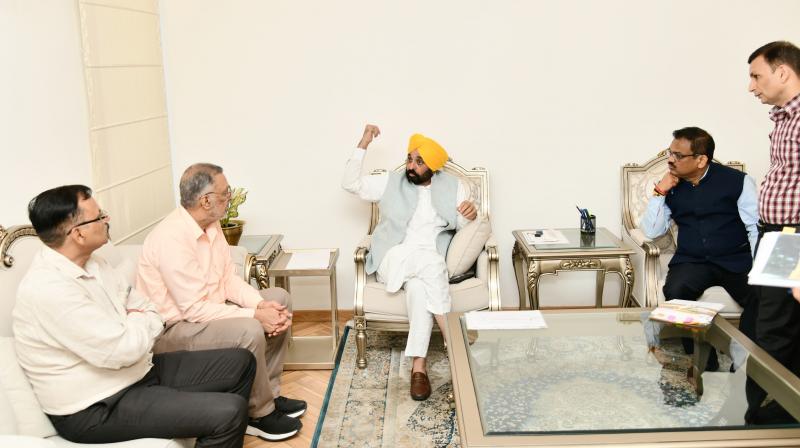 CM asks officers to complete ongoing work on medical colleges in time