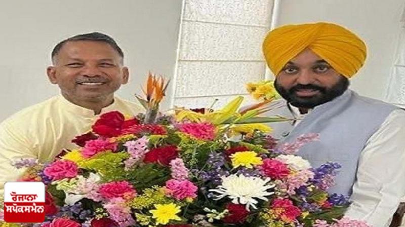 Padma Shri Rajinder Gupta meets CM Bhagwant Mann