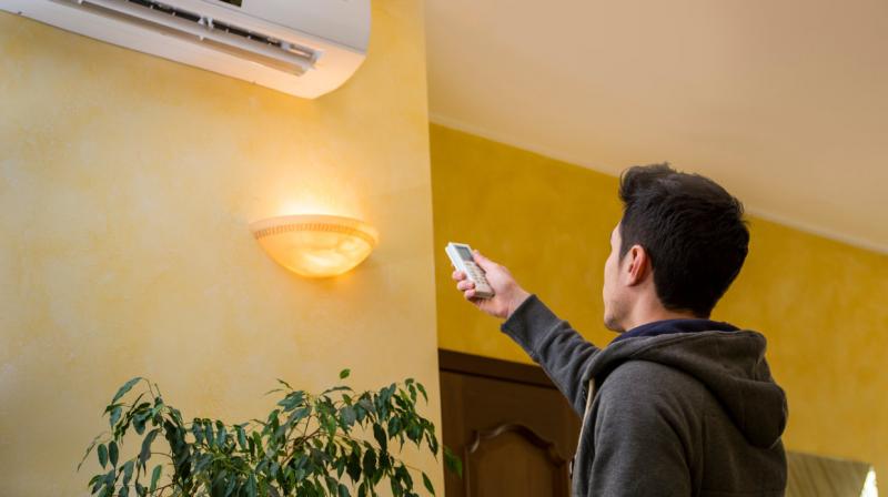 How to Maintain Hydrated Skin in an Air-Conditioned Room