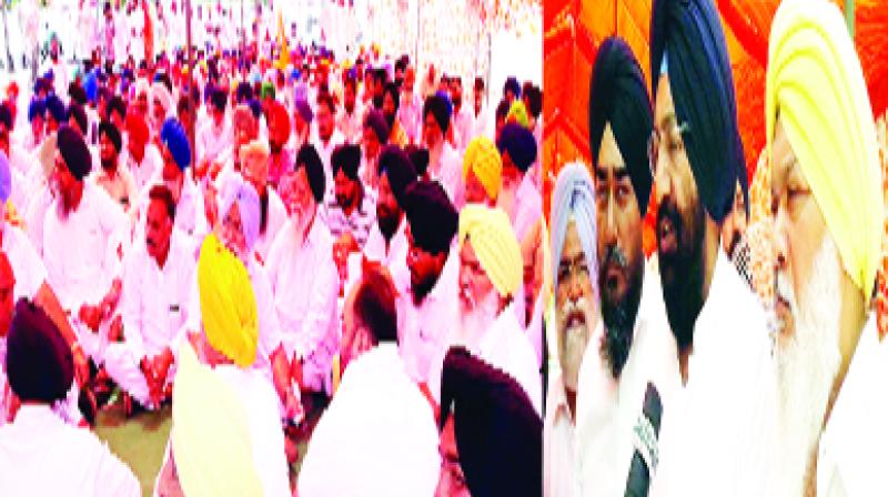 Akali Dal Protest Against Govt Before DC Office
