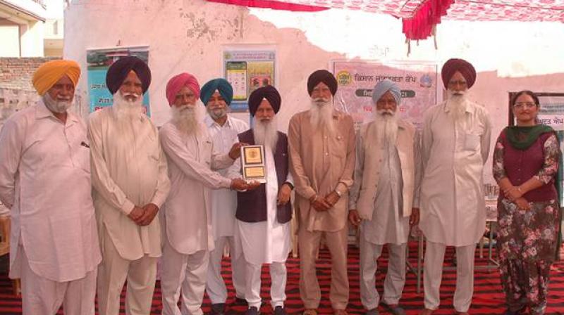 PAU  organized an awareness camp on seasonal mobile apps