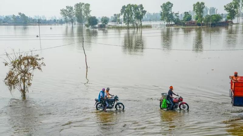  1457 villages of 19 districts still affected by flood, so far 40 people dead, 15 injured