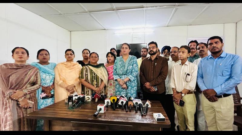 Praneet Kaur & Jai Inder Kaur 