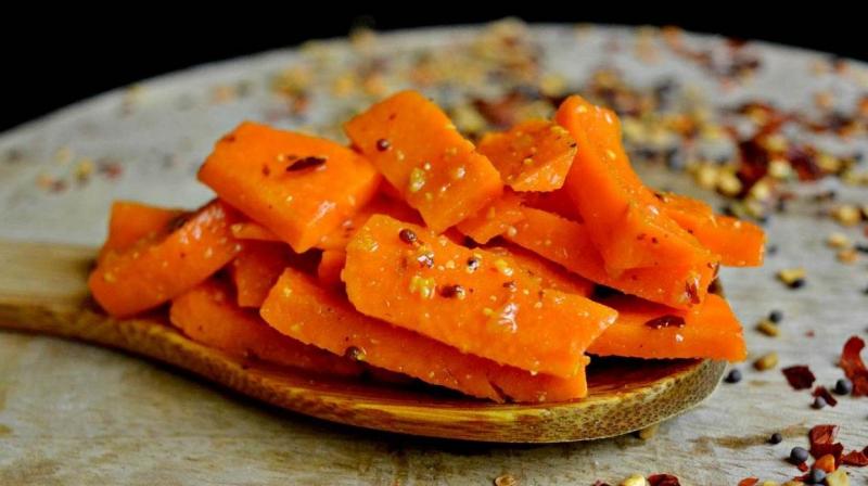 Make carrot pickle at home in winter