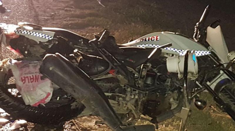  High speed vehicle crushed two police man, death on the spot