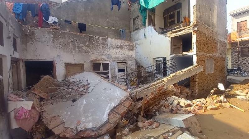 A painful incident happened in Patiala early morning, a roof  fell on a sleeping youth