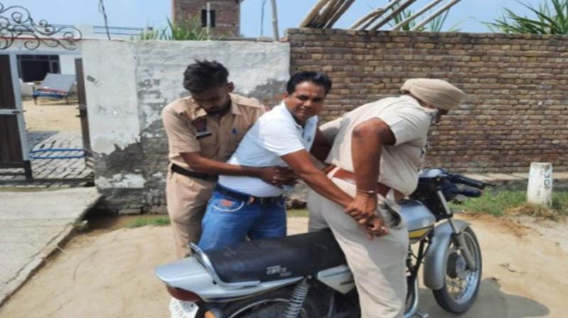 2 brothers kicked the 80-year-old mother out of the house