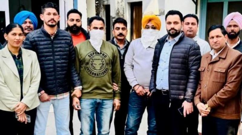 Vigilance Bureau arrests Motor Vehicle Inspector  his associate taking Rs. 14,000 bribe