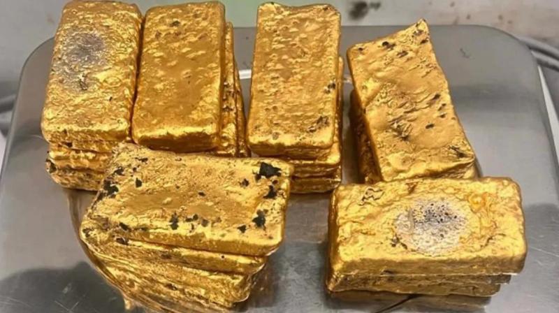 Gold worth about 3 crore rupees recovered at Delhi airport