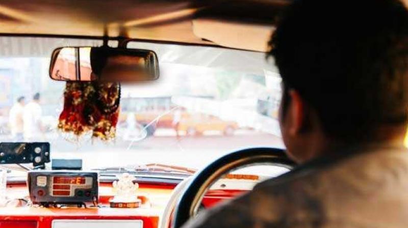  Taxi driver arrested with charas worth 86 lakh rupees