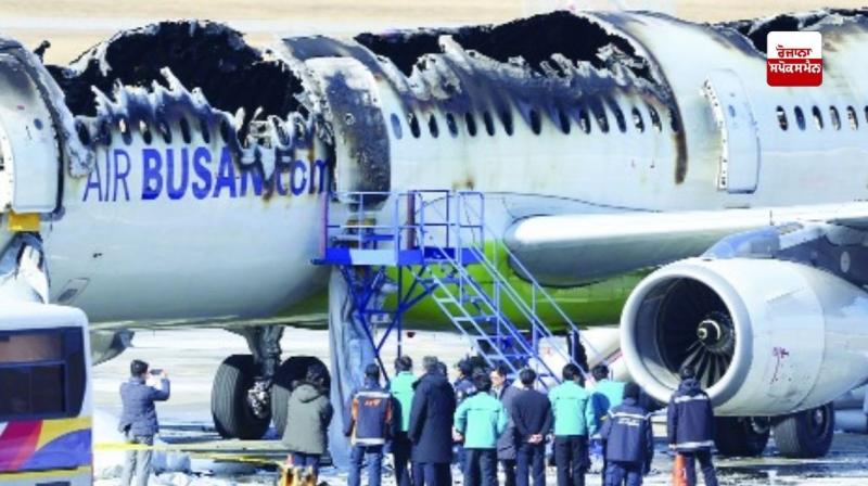 Passenger plane and helicopter collide in US