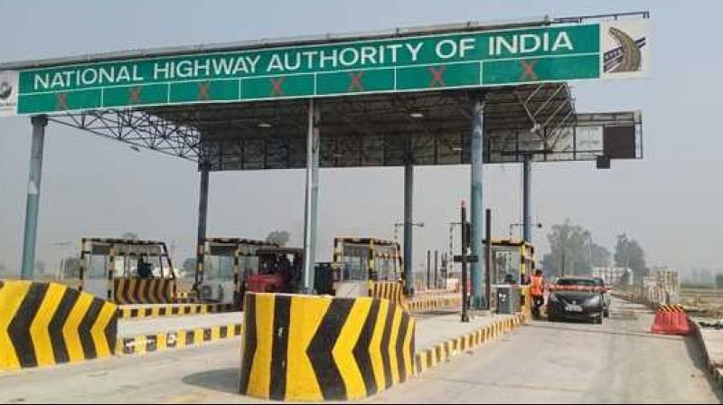 Poor condition of health services at toll plazas, no medical ambulance, no oxygen cylinder