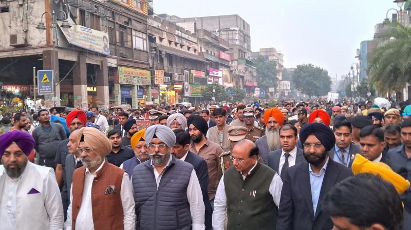 Parking and challan issue near Gurdwara Sis Ganj Sahib