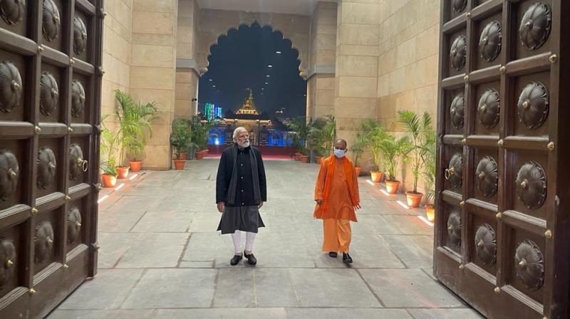 PM Modi arrives at Vishwanath Dham at midnight, inspects Banaras railway station