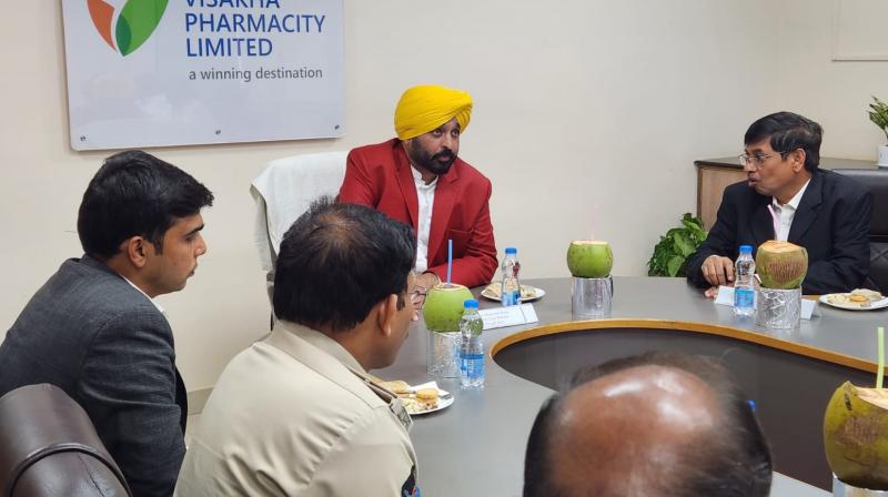 CM sets wheel in motion for setting up a big pharmaceutical city in the state