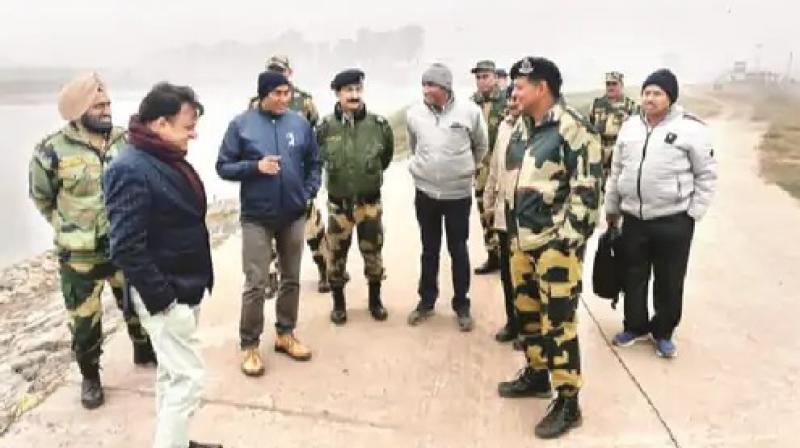 Farmers' land on Indo-Pak border free from barbed wire: 200 meters of barbed wire to be removed