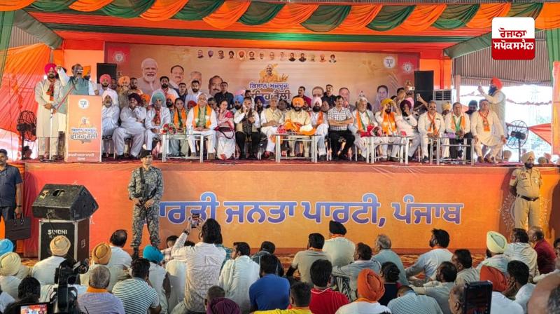 AAP-Congress accused of selling out Punjabis interests and forming alliances in the name of land pooling policy