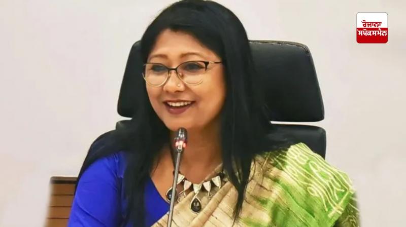 Election Commission should make the figure of 65 lakhs public - Mahua Maji