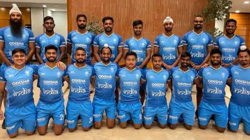 Hockey India 16-member team 
