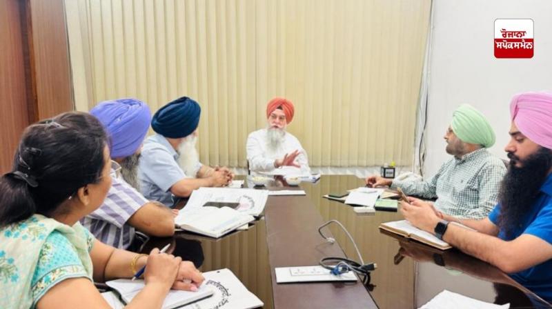 ਪੰਜਾਬ ਵਿਧਾਨ ਸਭਾ ਦੇ ਸਪੀਕਰ ਕੁਲਤਾਰ ਸਿੰਘ ਸੰਧਵਾਂ ਆ ਰਹੀਆਂ ਸ਼ਤਾਬਦੀਆਂ ਮਨਾਉਣ ਬਾਰੇ ਪੰਜਾਬੀ ਯੂਨੀਵਰਸਿਟੀ ਦੇ ਵਾਈਸ ਚਾਂਸਲਰ ਡਾ. ਜਗਦੀਪ ਸਿੰਘ ਅਤੇ ਹੋਰ ਵਿਦਵਾਨਾਂ ਨਾਲ ਬੈਠਕ ਕਰਦੇ ਹੋਏ