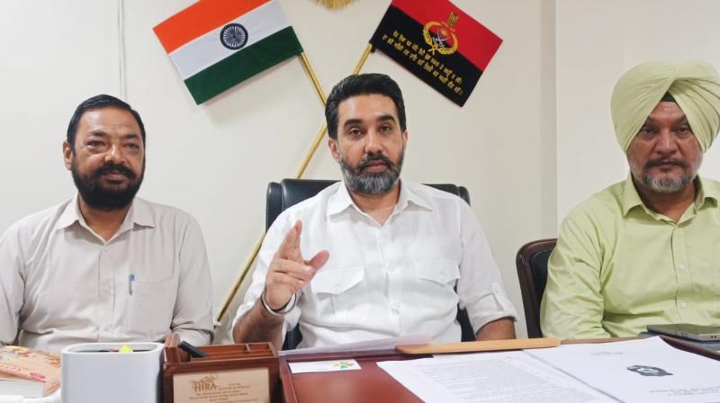 STF team arrested 11 accused along with 1 kg 940 grams of heroin