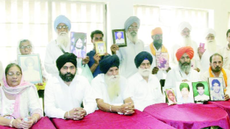 Bibi Paramjit Kaur Khalra addressing the press conference