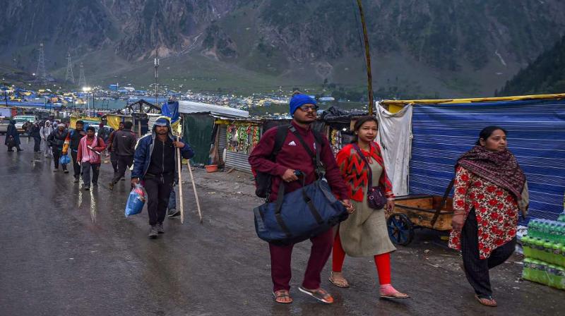Amarnath Yatra temporarily  Suspended due to heavy rain 