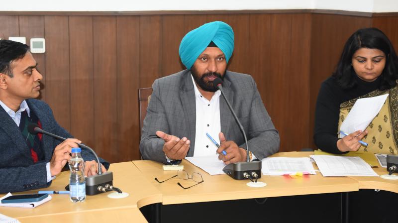 Local government minister directs officials to promptly complete projects at review meeting