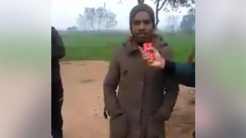 ਕਾਵਾਂ ਦੀ ਆਵਾਜ਼ ਕੱਢ ਕੇ ਸੈਂਕੜੇ ਕਾਂ ਇਕੱਠੇ ਕਰ ਲੈਂਦੈ ਇਹ ਸਖ਼ਸ਼