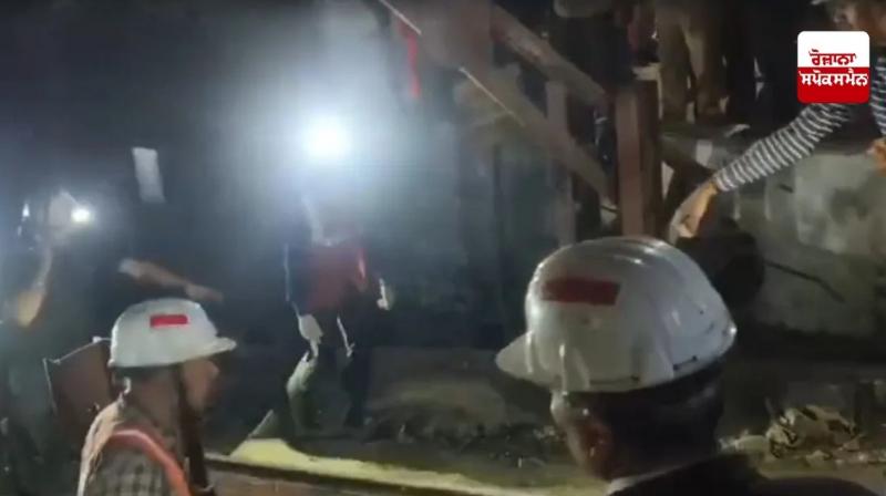 Three people died due to coal mine collapse in Betul district of Madhya Pradesh