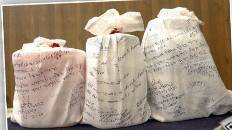Amritsar News: Consignment of drugs seized from across the border, 3 persons arrested